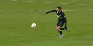 333体育|电竞-官方网站-名宿：裁判无视物理定律 罚下桑切斯毁了比赛